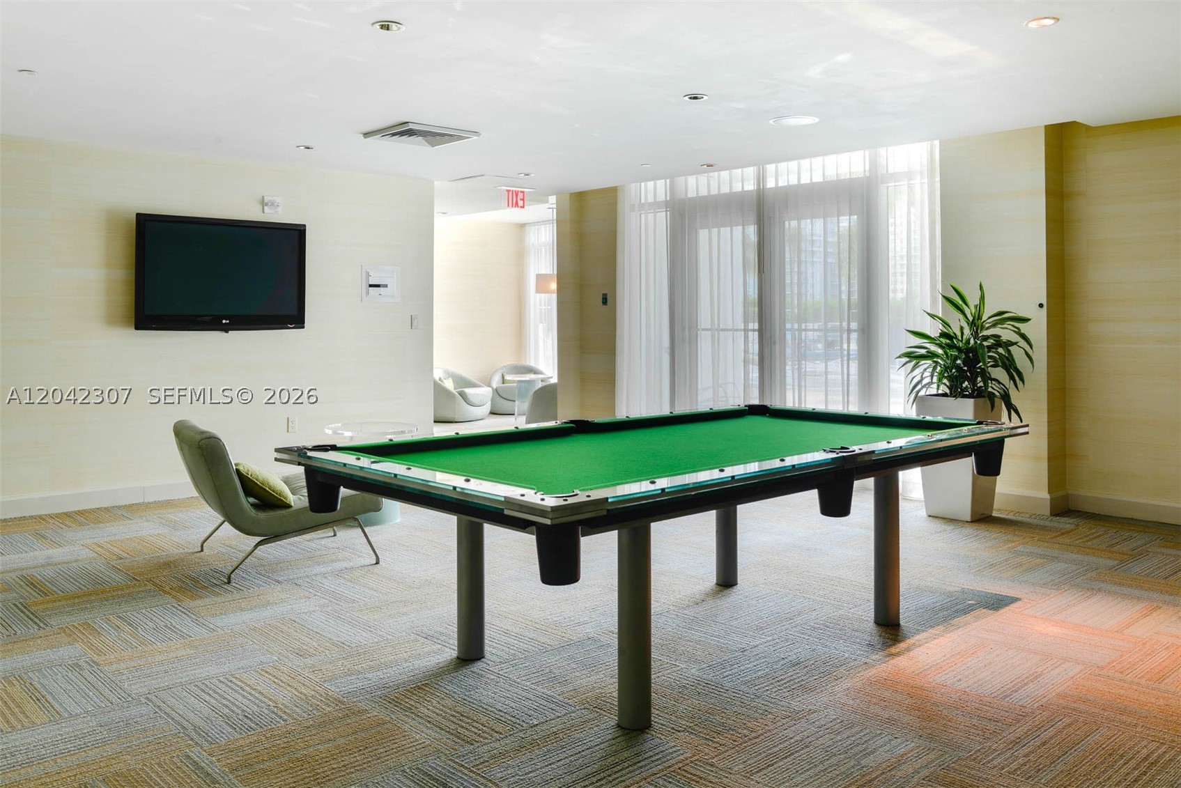 THE PLAZA 851 BRICKELL CO - Residential Lease
