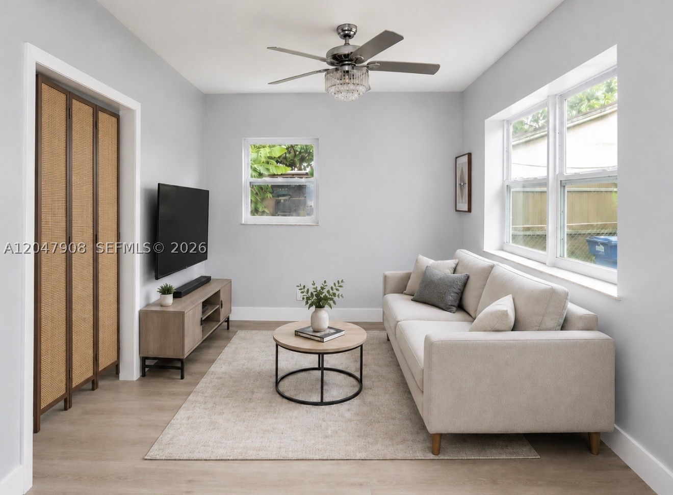 SHORES ESTATES - Residential Lease