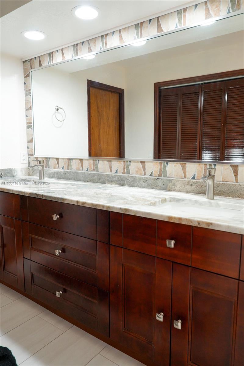 SEC/TWN/RNG/MER:SEC 21 TWN - Residential