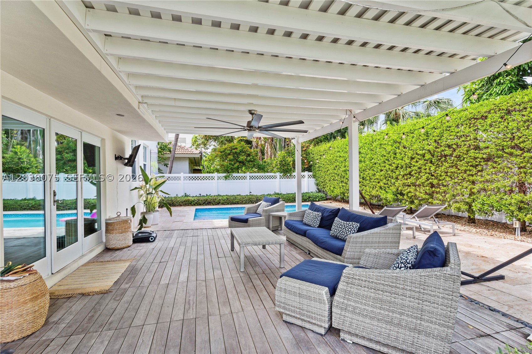 NORTH BAY ISLAND - Residential