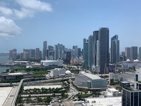 OPERA TOWER CONDO - Residential