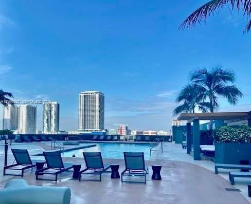 OPERA TOWER CONDO - Residential