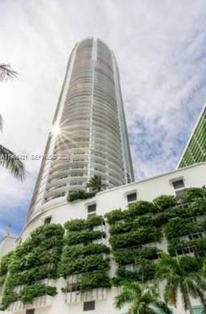 OPERA TOWER CONDO - Residential