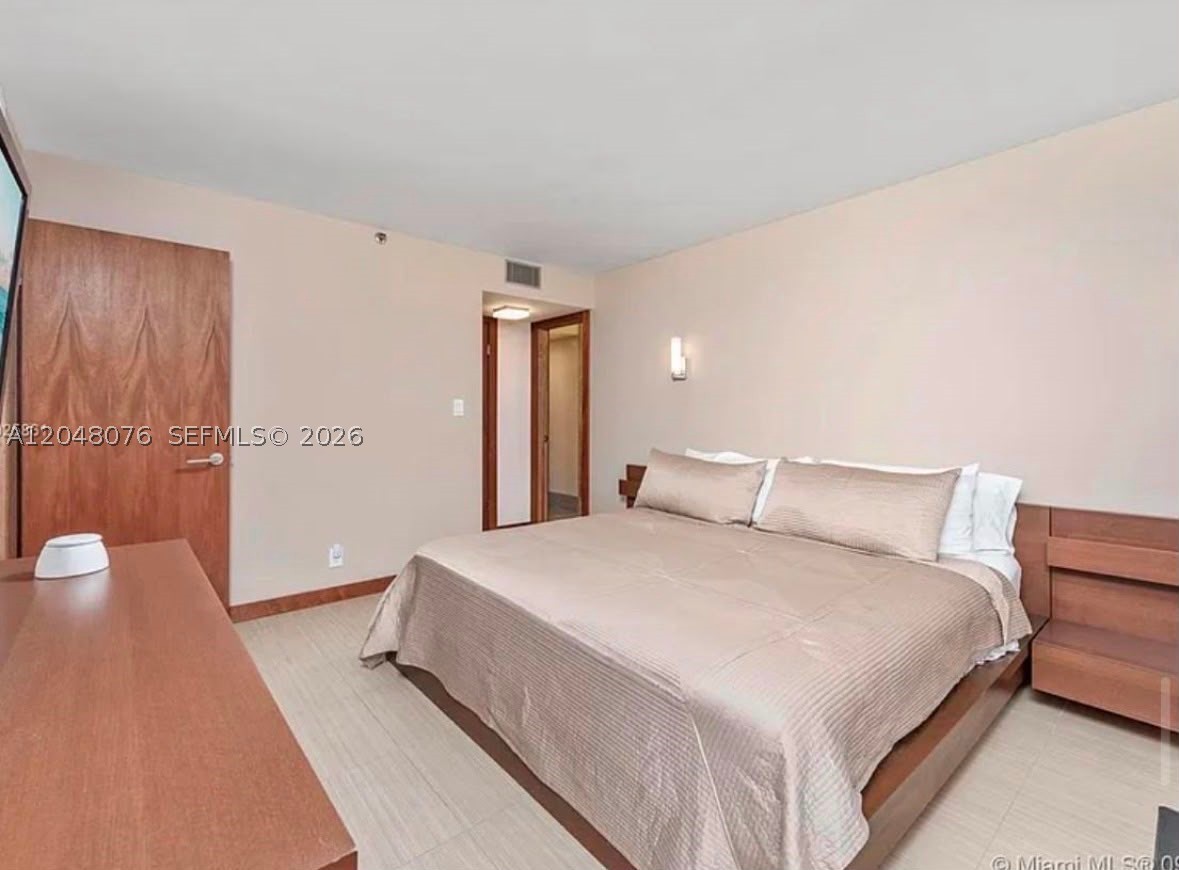 CLUB ATLANTIS CONDO - Residential