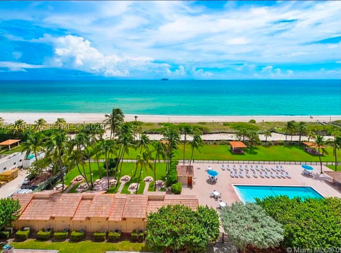CLUB ATLANTIS CONDO - Residential