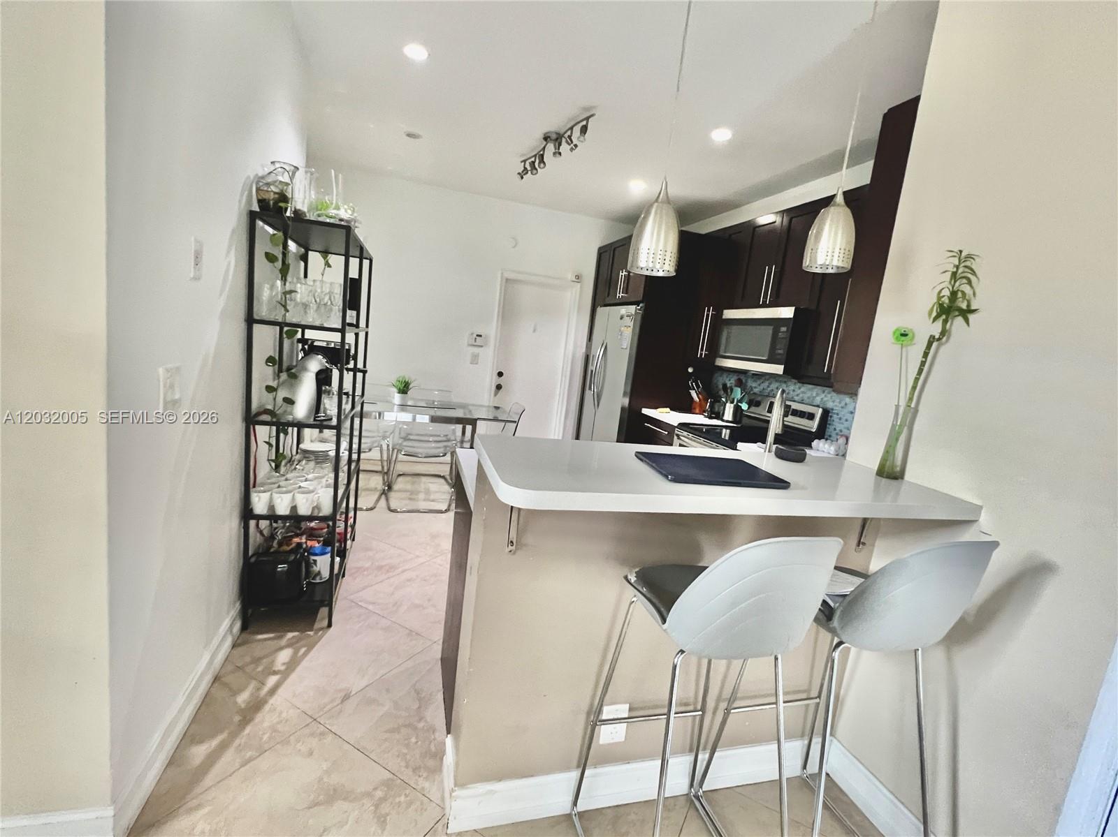 SECTORS 3 & 4 BOUNDARY PL - Residential Lease