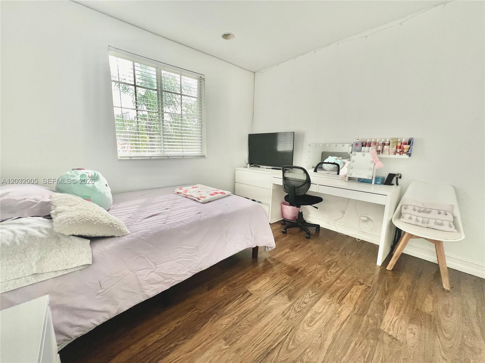 SECTORS 3 & 4 BOUNDARY PL - Residential Lease