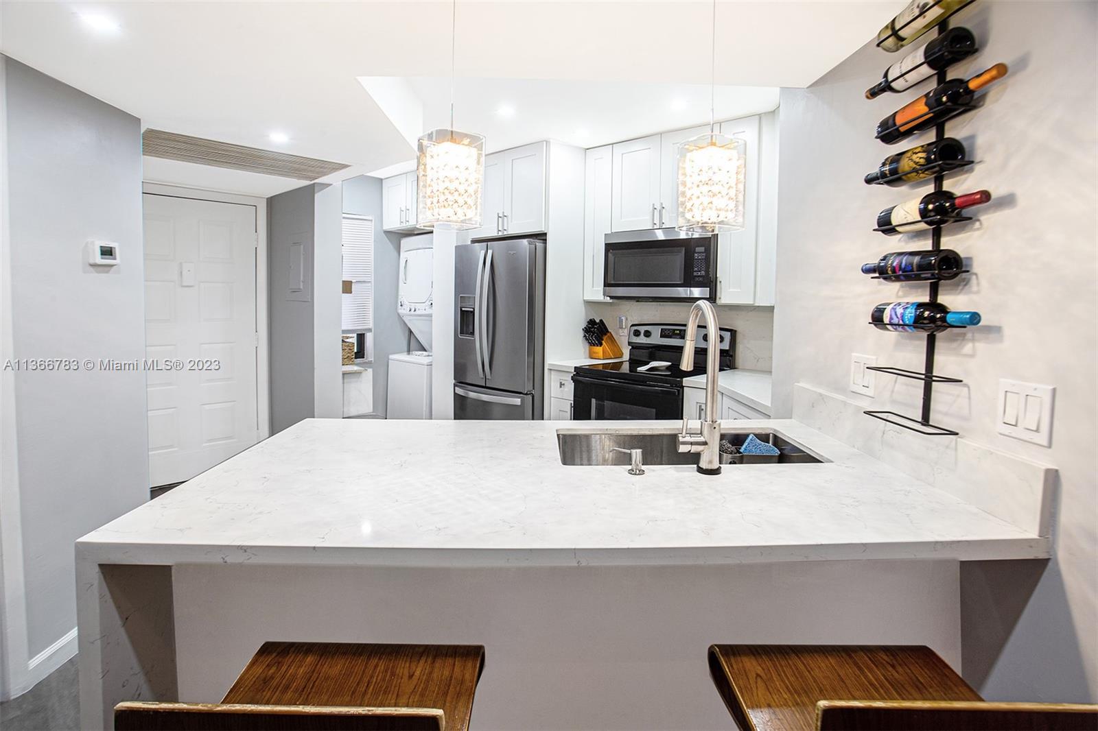 PLANTATION RACQUET CLUB - Residential