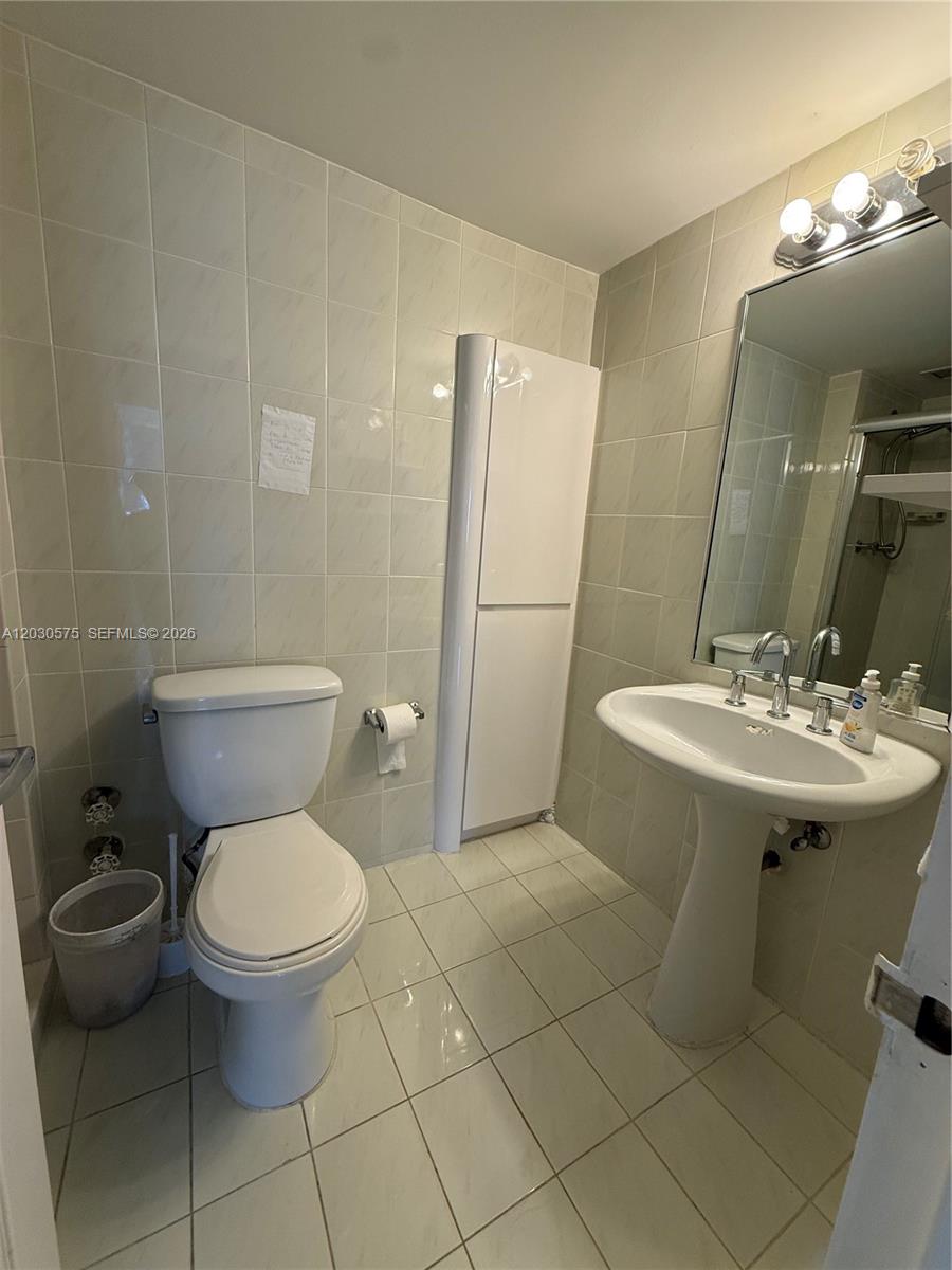 PARKER TOWER CONDO - Residential Lease