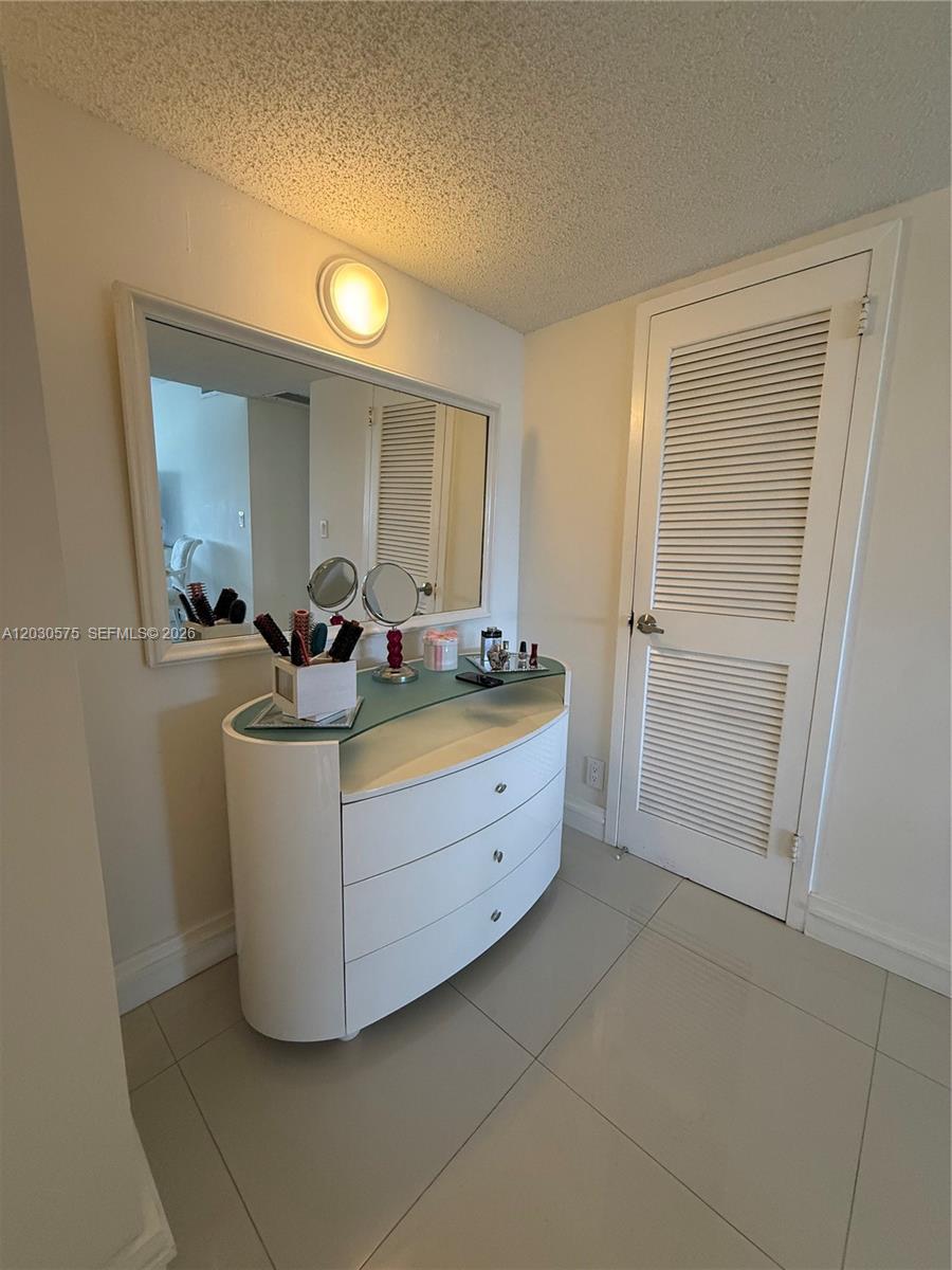PARKER TOWER CONDO - Residential Lease