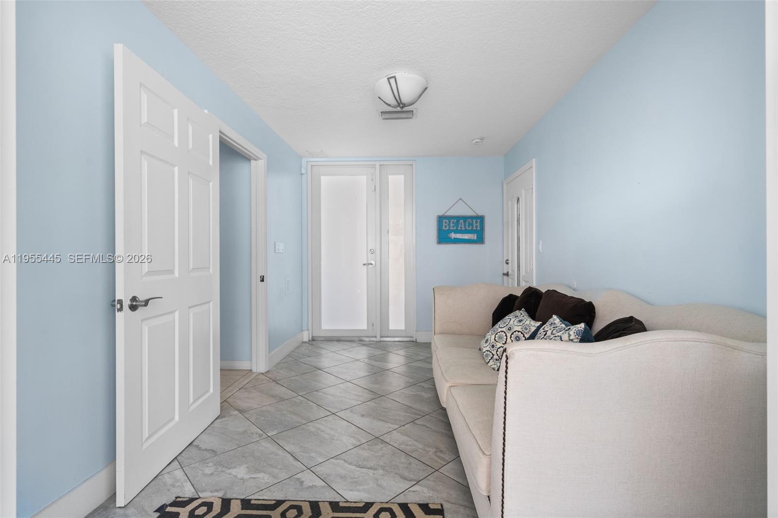 HOLLYWOOD BEACH - Residential