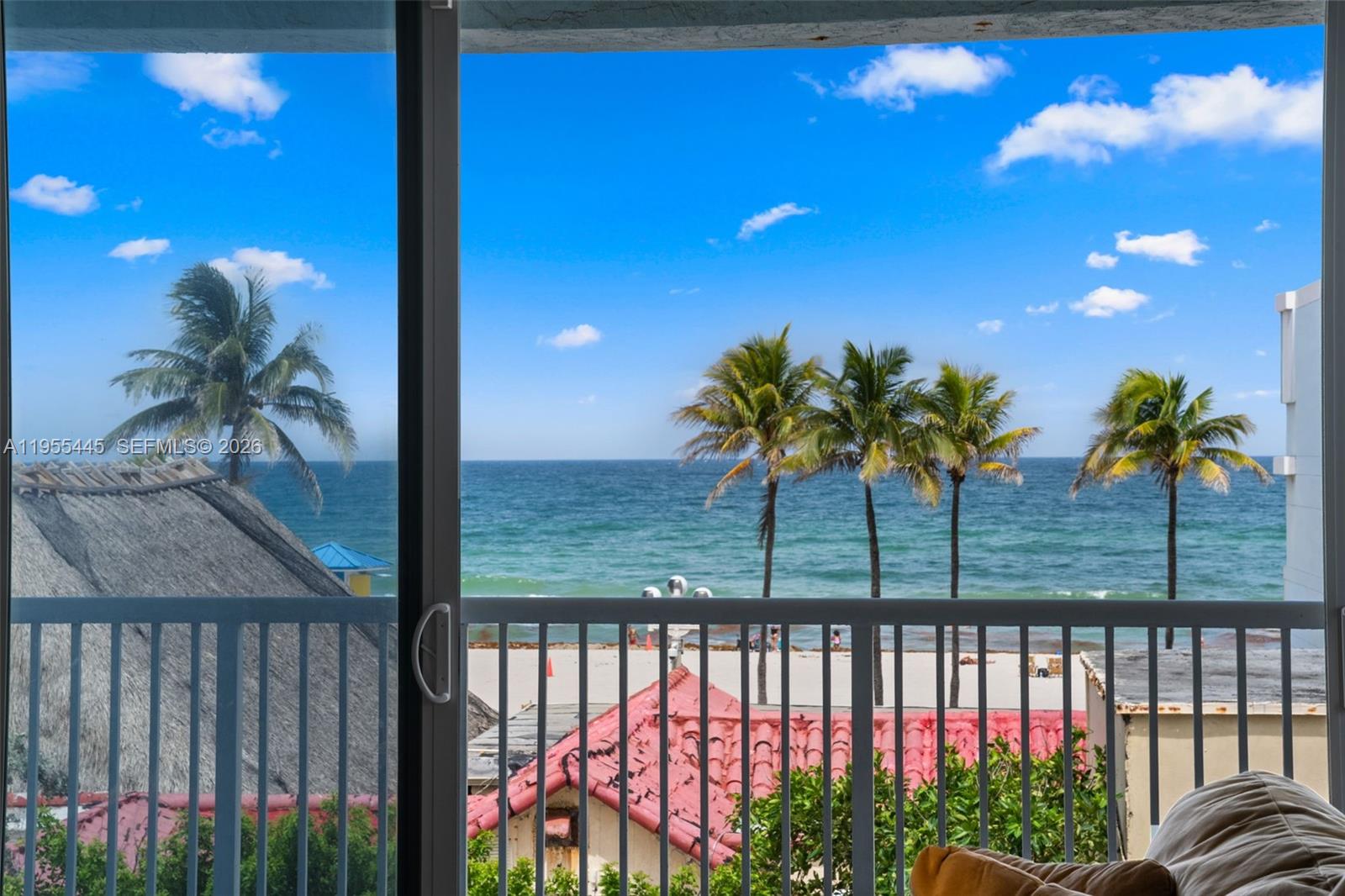 HOLLYWOOD BEACH - Residential