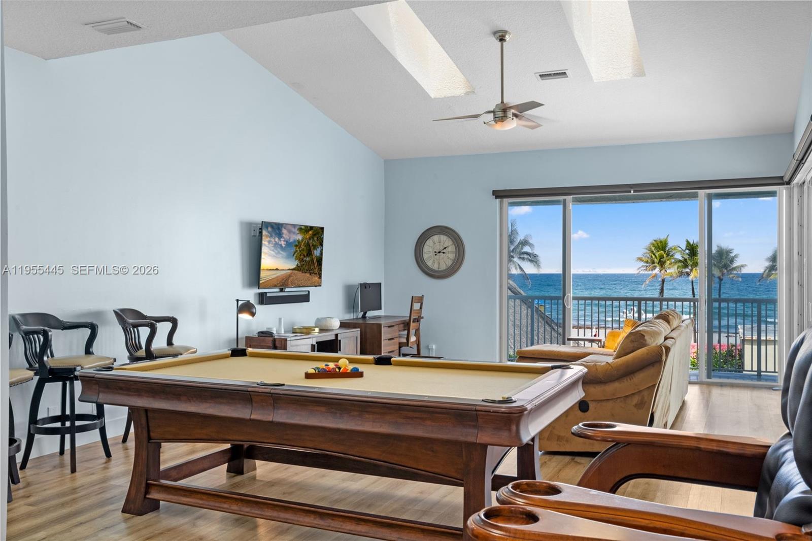 HOLLYWOOD BEACH - Residential