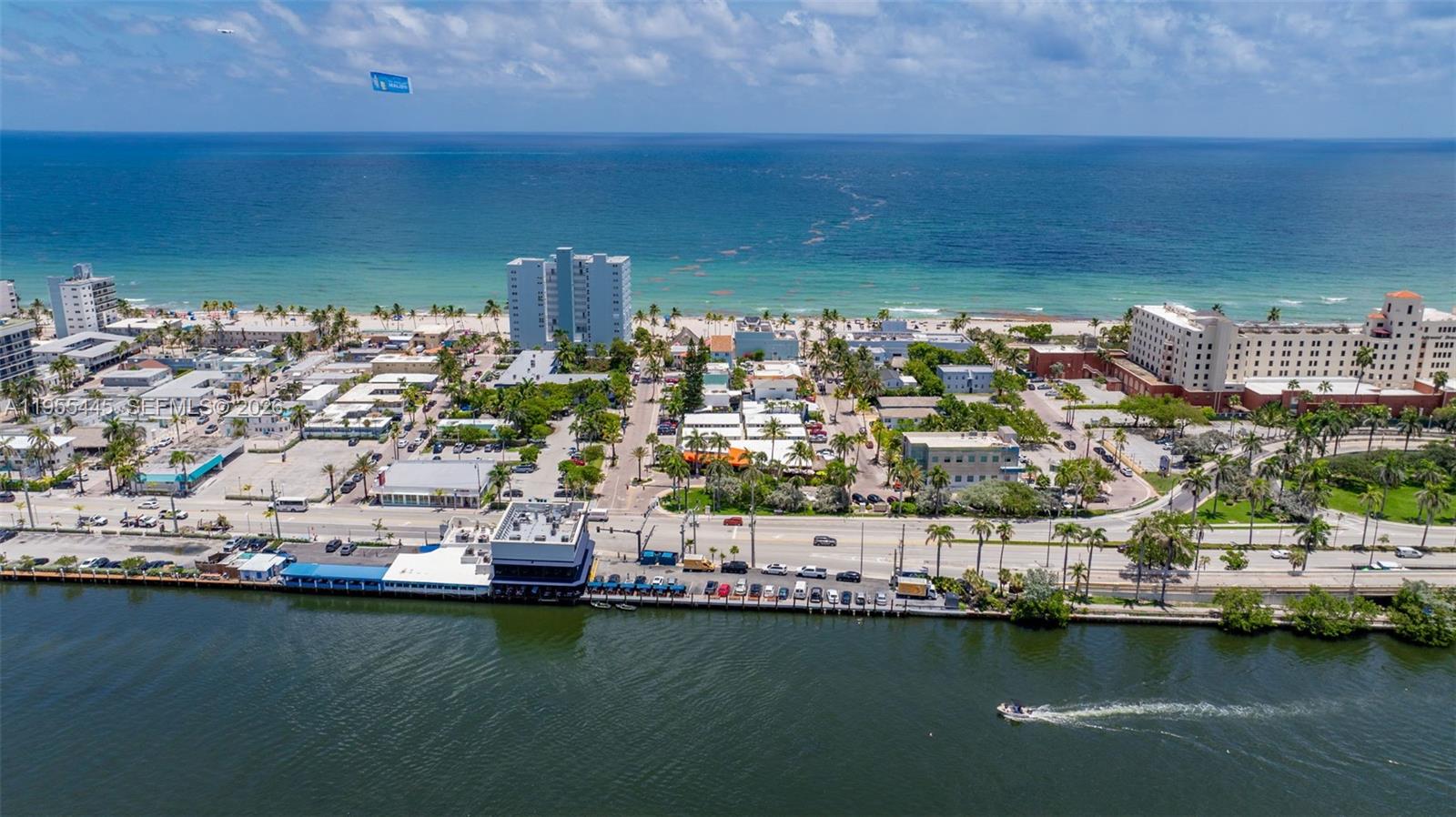 HOLLYWOOD BEACH - Residential