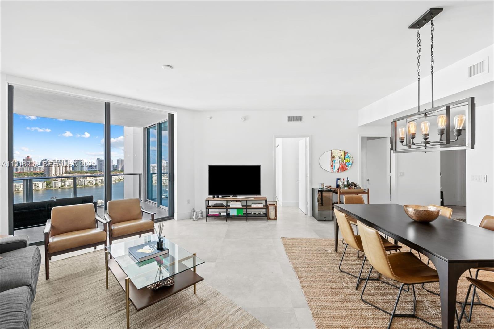 MARINA PALMS RESIDENCES S - Residential