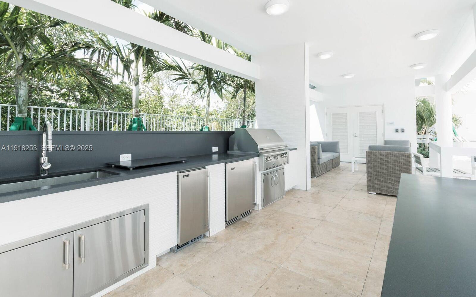 MARINA PALMS RESIDENCES S - Residential