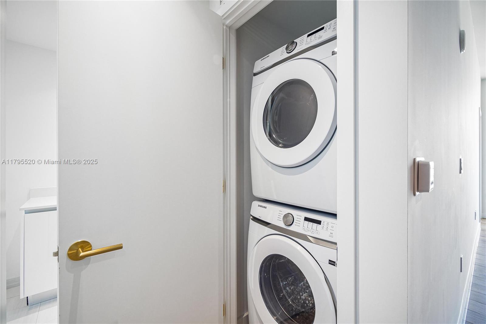 RHODES AMD NEW BISC - Residential