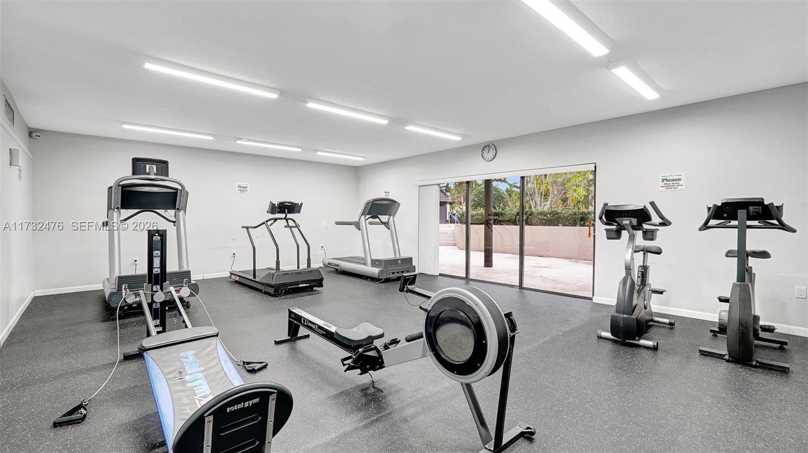 SUMMERTREE VILG CALIF CL - Residential