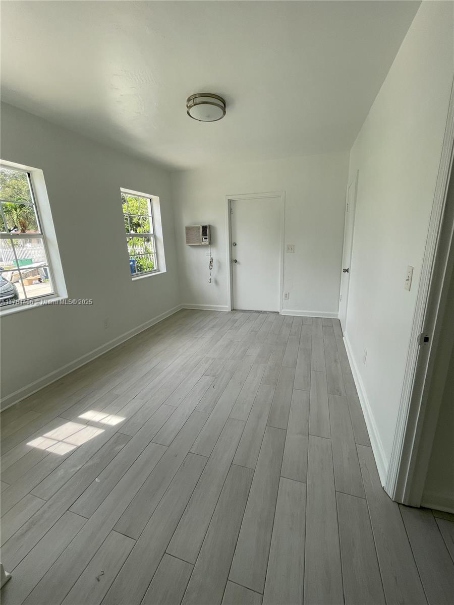 BISCAYNE BLVD PARK - Residential Lease