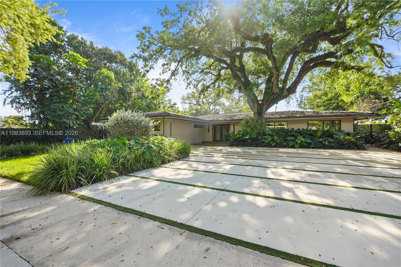 BEST HOUSE IN OAK FOREST 4,100 sq ft l COMPLETED RENOVATION 6-bedroom, 6.5-bathroom with 4,100 sq ft located in the highly desirable Oak Forest community, offering an exceptional blend of luxury, space, and modern design. This impressive residence welcomes you with a bright, open-concept layout filled with natural light, creating an elegant yet comfortable atmosphere perfect for both everyday living and upscale entertaining.

The gourmet kitchen is thoughtfully designed with high-end finishes, abundant cabinetry, and expansive counter space, seamlessly flowing into the spacious living and dining areas. Each bedroom is generously sized, providing privacy and comfort, while the primary suite serves as a true retreat with ample space and refined details. All bathrooms have been beautifully upgraded with sleek, contemporary finishes.

Step outside to your own private resort-style backyard featuring a sparkling pool—ideal for enjoying the South Florida lifestyle, relaxing under the sun, or hosting unforgettable gatherings. The expansive outdoor space offers endless possibilities for entertaining and leisure.

Conveniently located near top-rated schools, shopping, dining, and major highways, this move-in-ready home is a rare opportunity to own a luxurious property in a prime location.