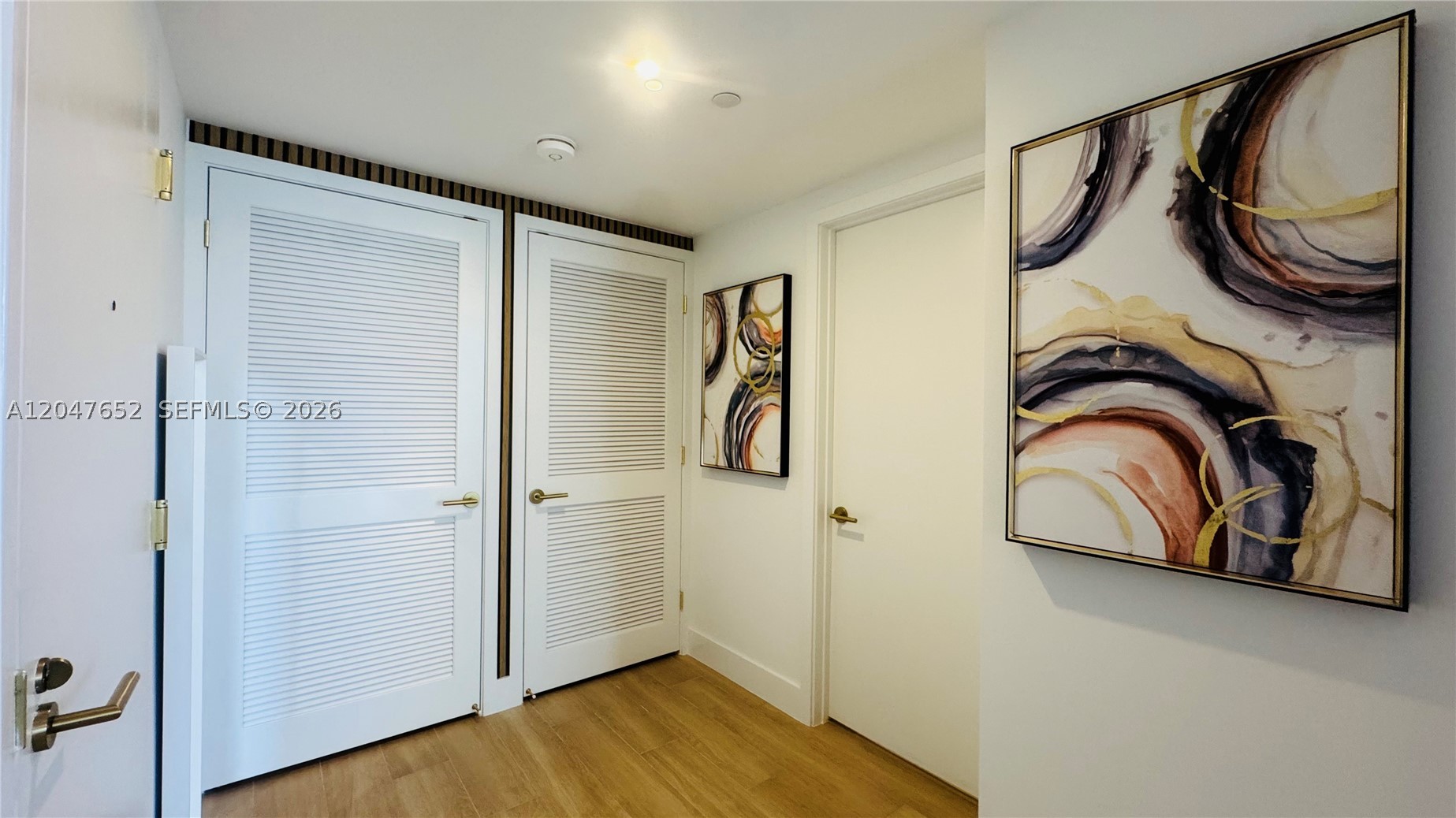 THE STANDARD MIDTOWN - Residential Lease