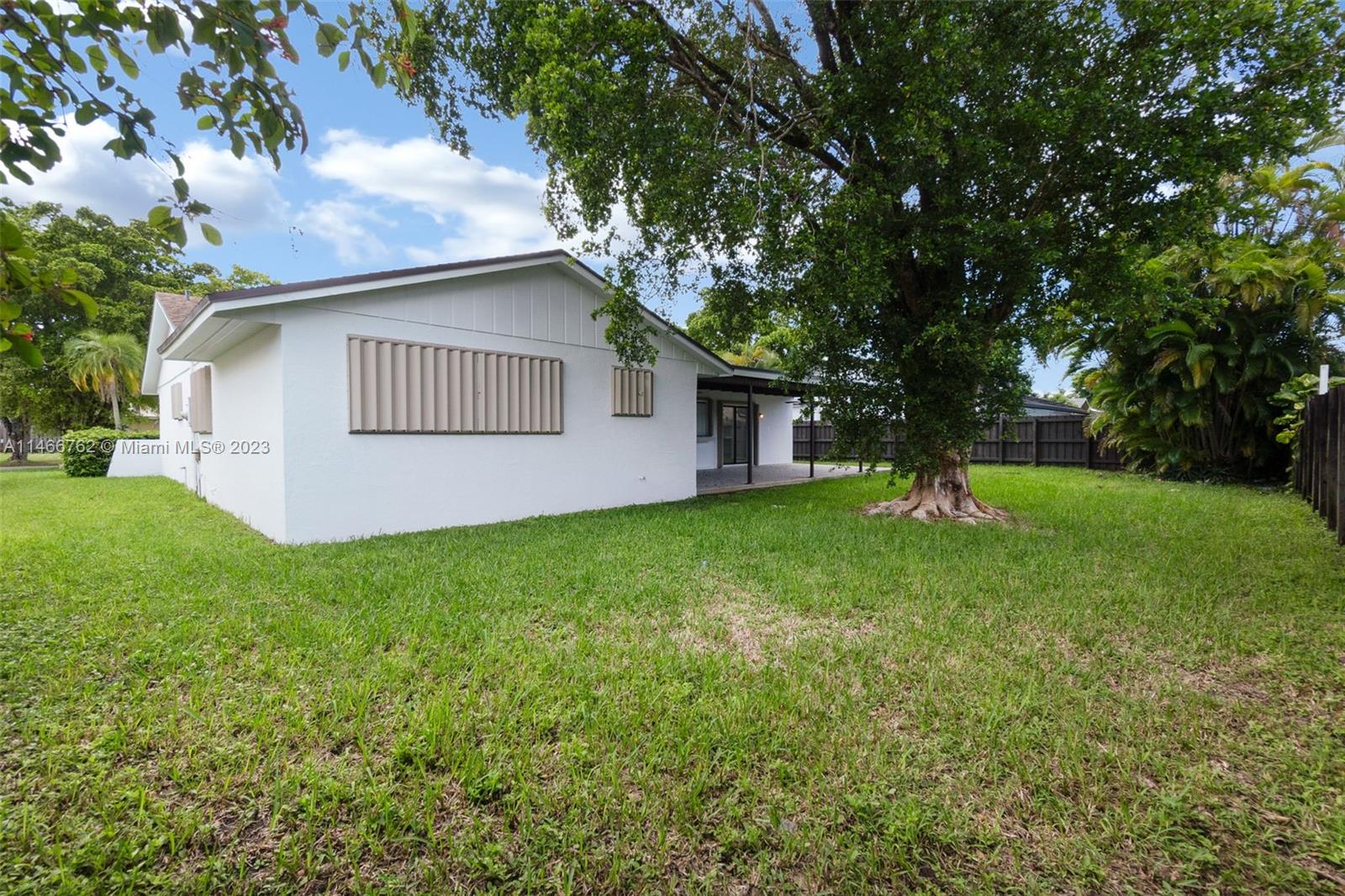 CARAVEL COUNTRY - Residential
