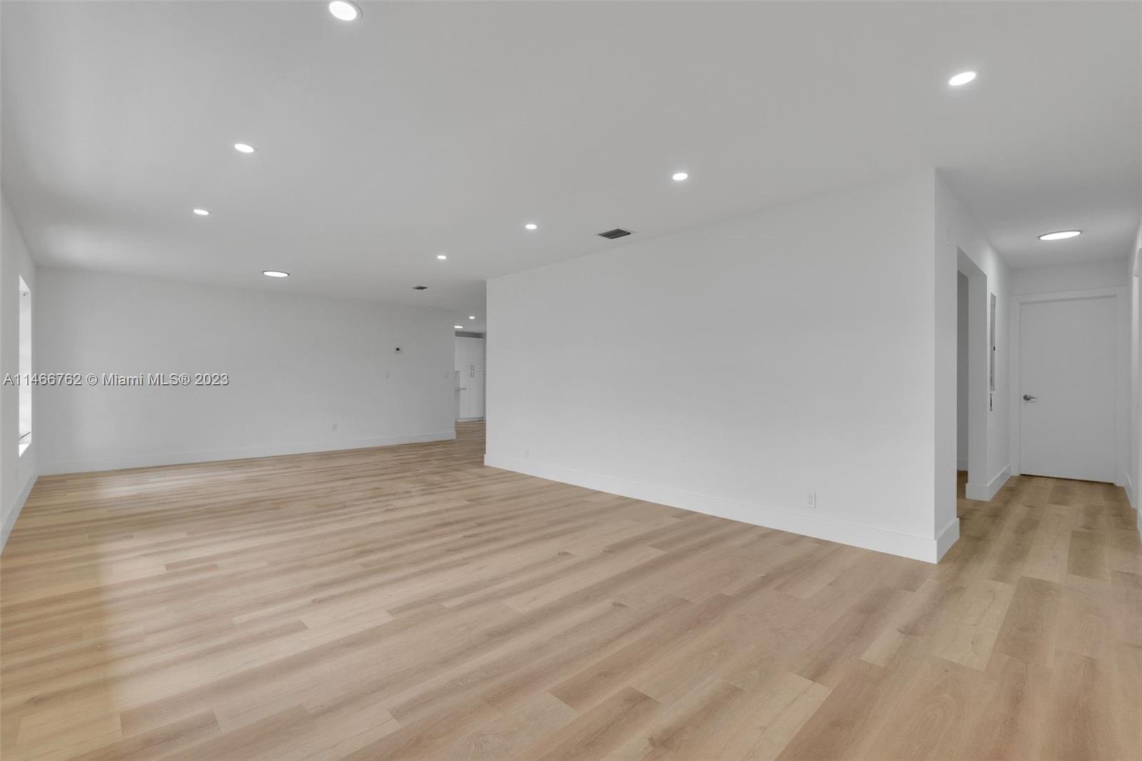 CARAVEL COUNTRY - Residential