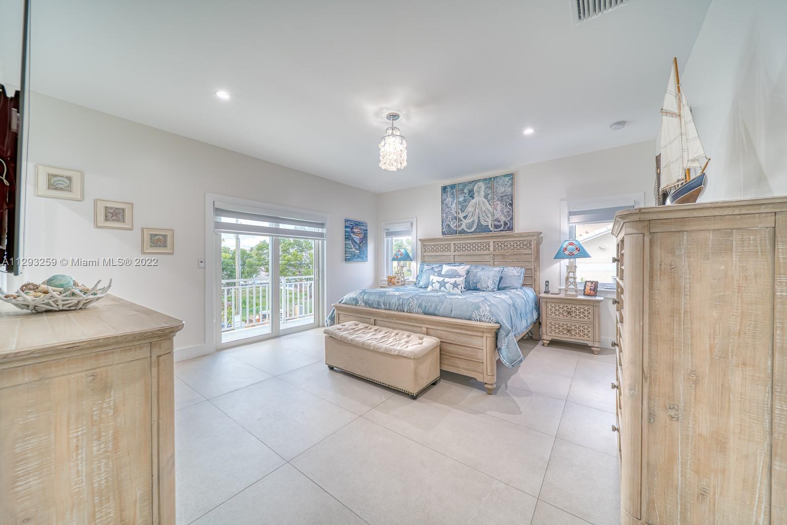 KEY LARGO OCEAN SHORES AD - Residential