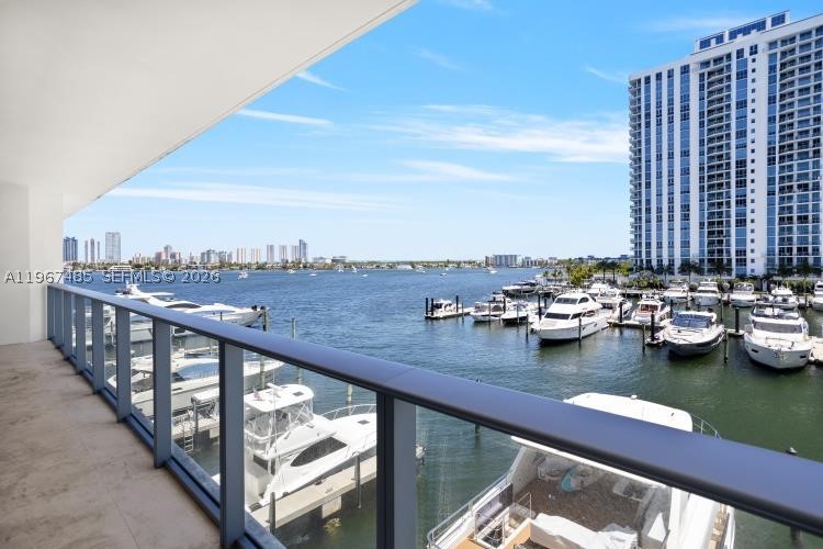 MARINA PALMS RESIDENCES N - Residential