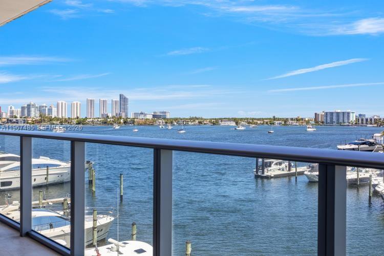 MARINA PALMS RESIDENCES N - Residential