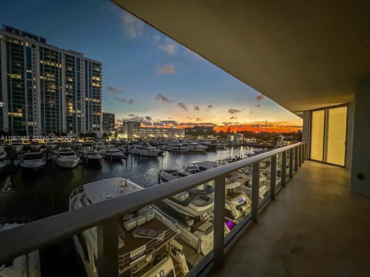 MARINA PALMS RESIDENCES N - Residential