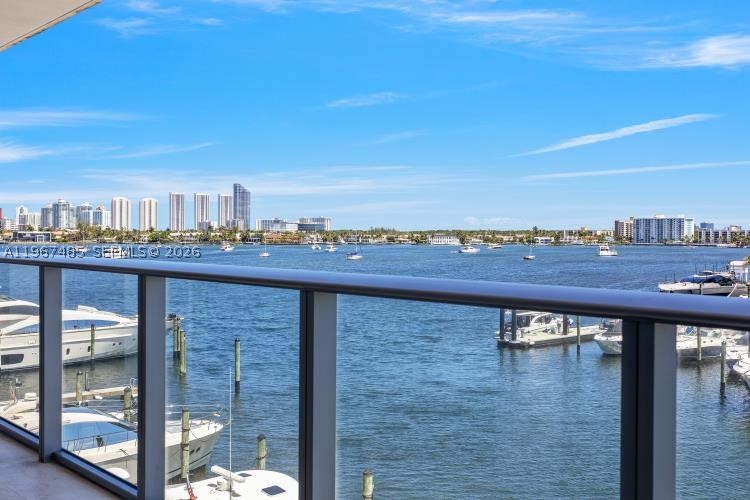 MARINA PALMS RESIDENCES N - Residential