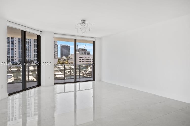 MARINA PALMS RESIDENCES N - Residential