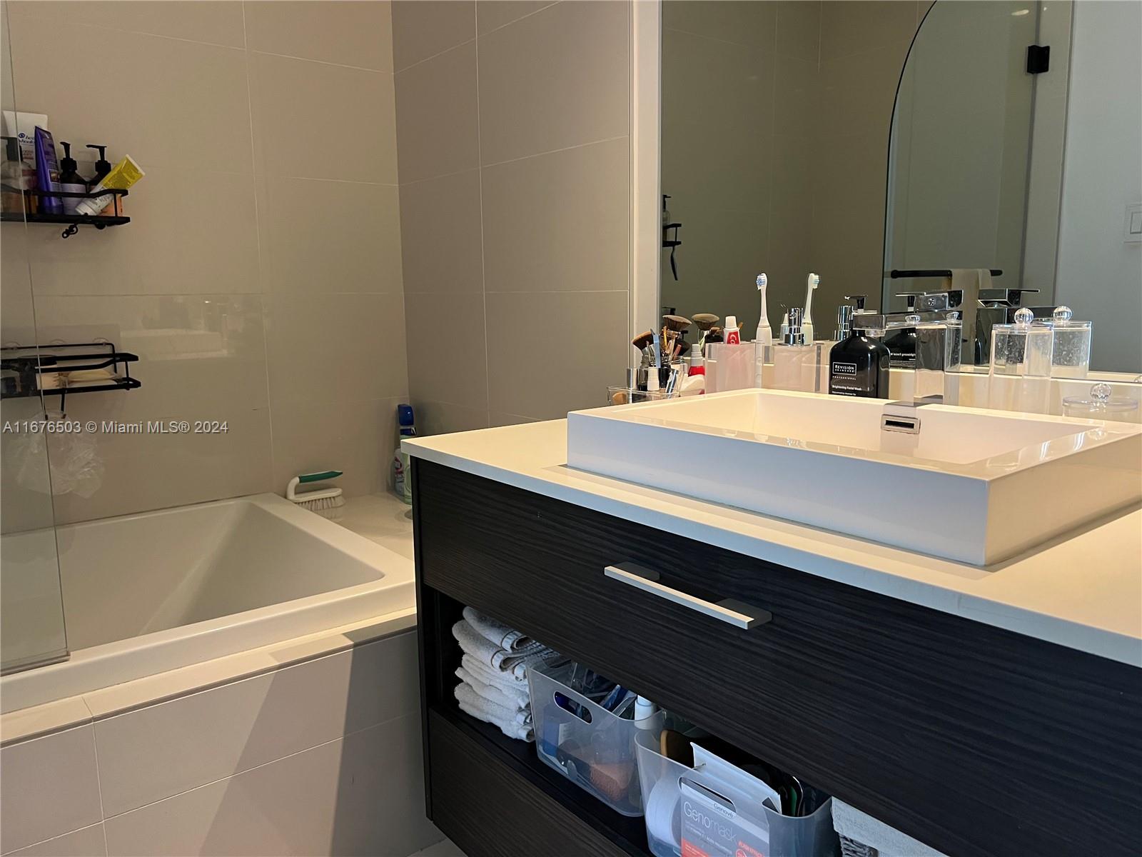 BRICKELL HEIGHTS WEST CON - Residential