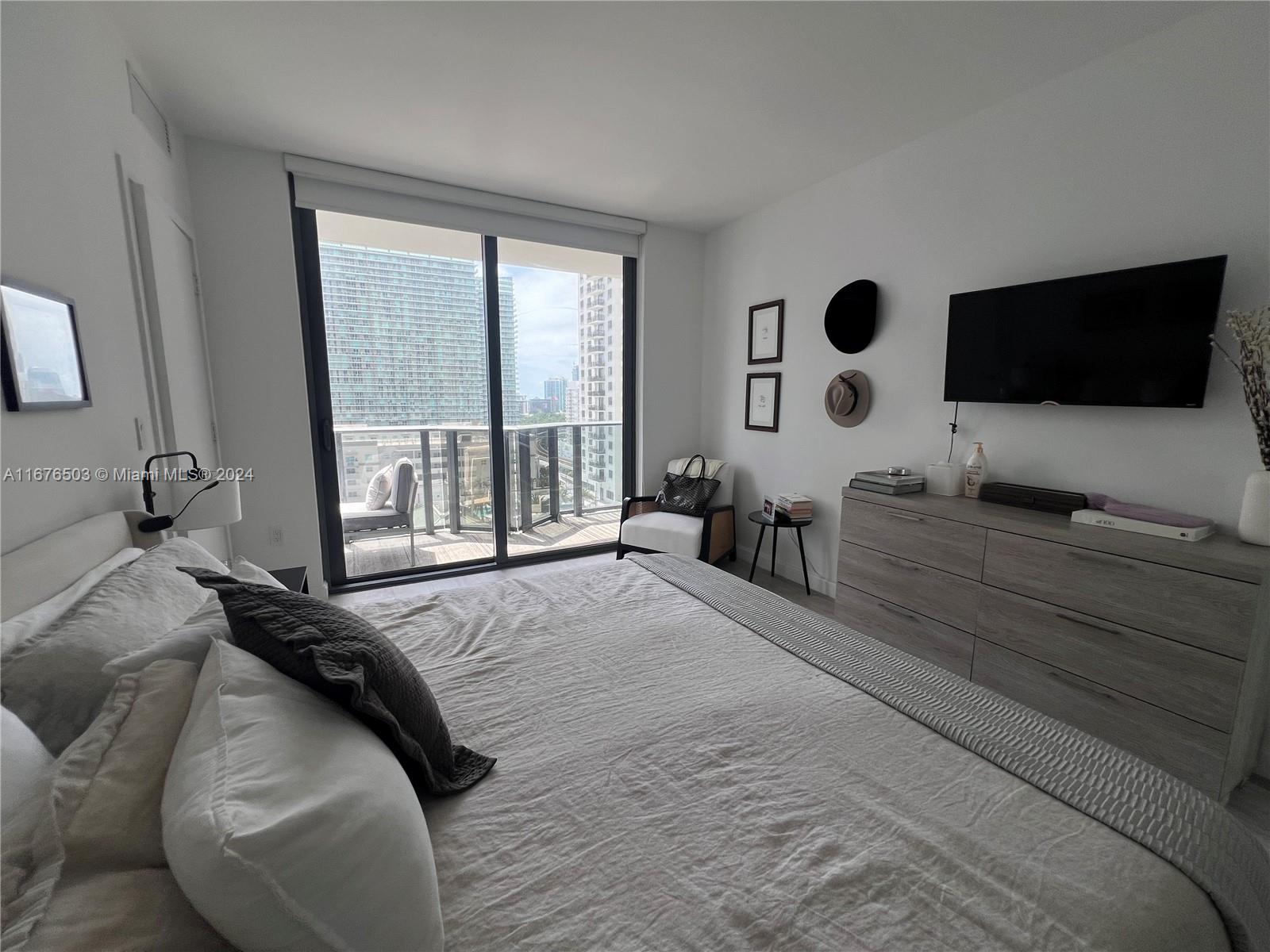 BRICKELL HEIGHTS WEST CON - Residential