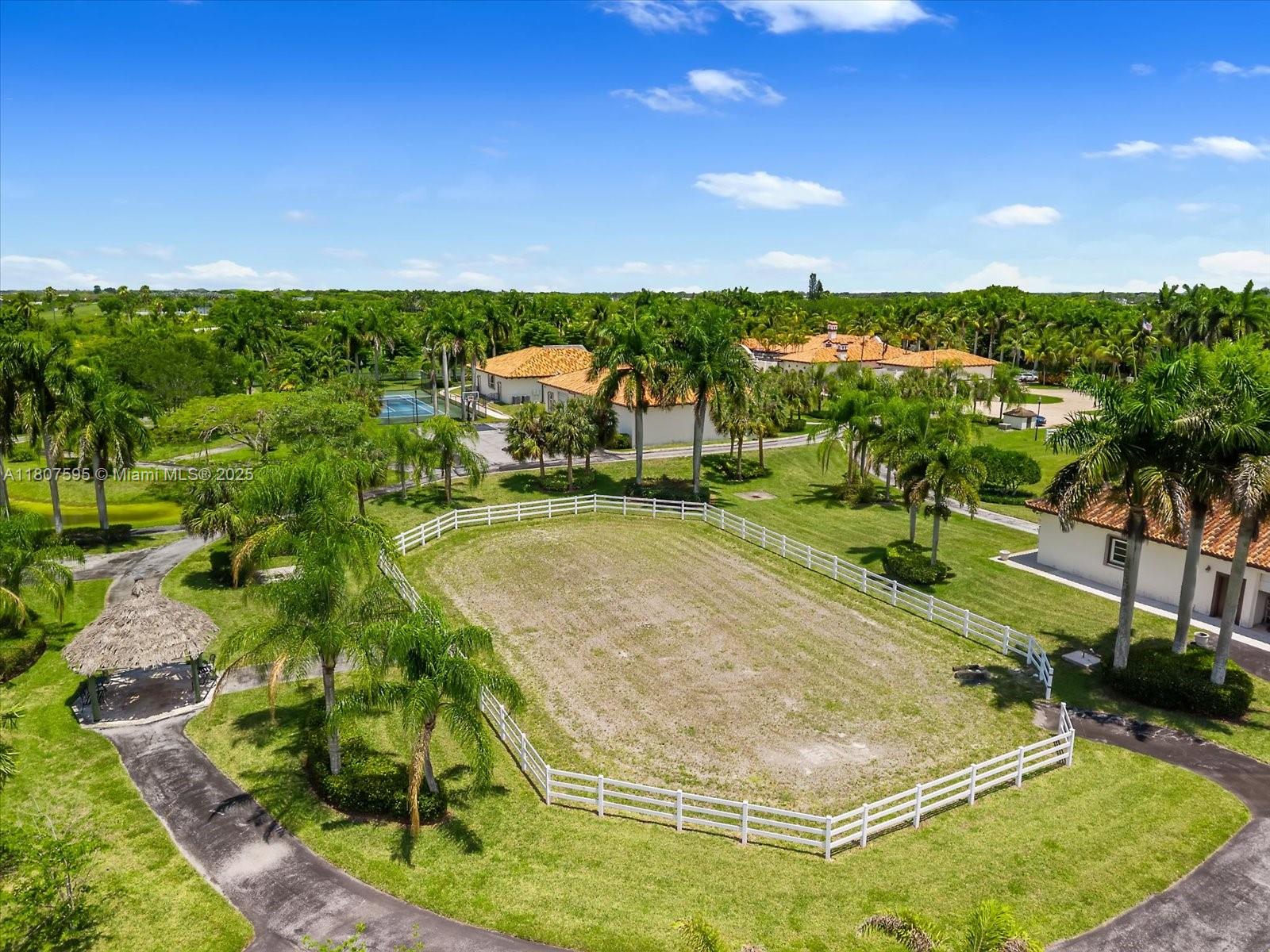 LINDBERG LANDING - Residential
