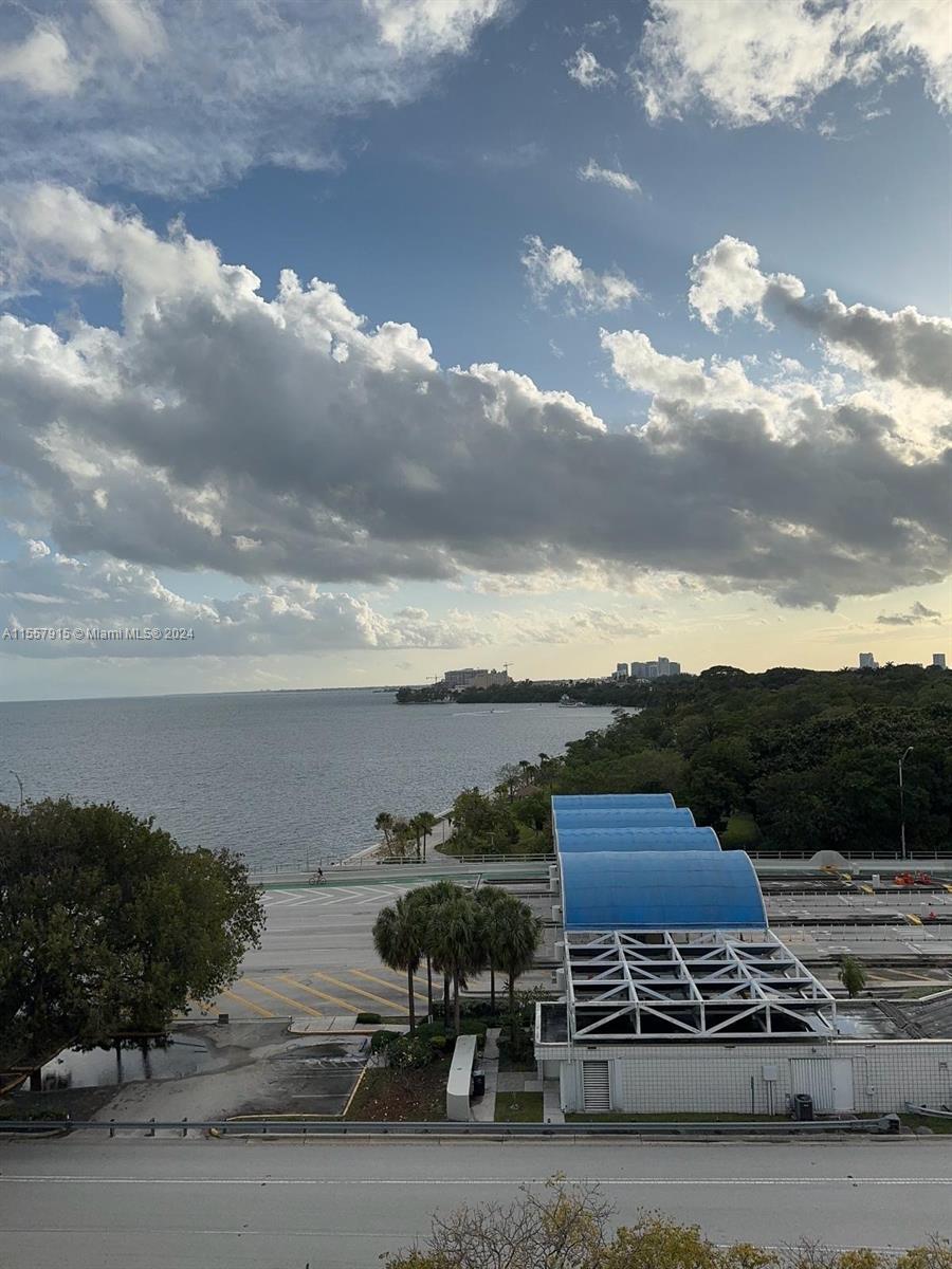 BRICKELL BISCAYNE CONDO - Residential Lease