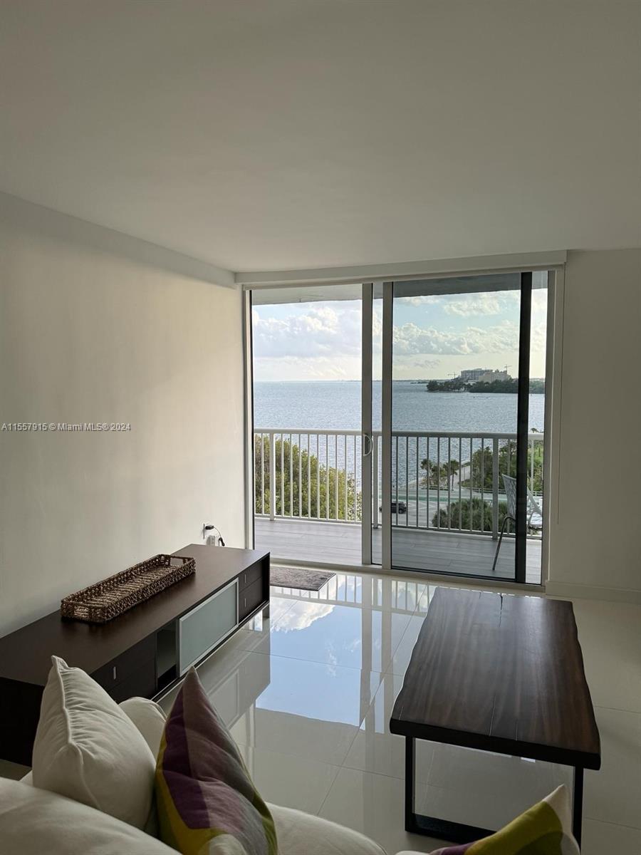 BRICKELL BISCAYNE CONDO - Residential Lease