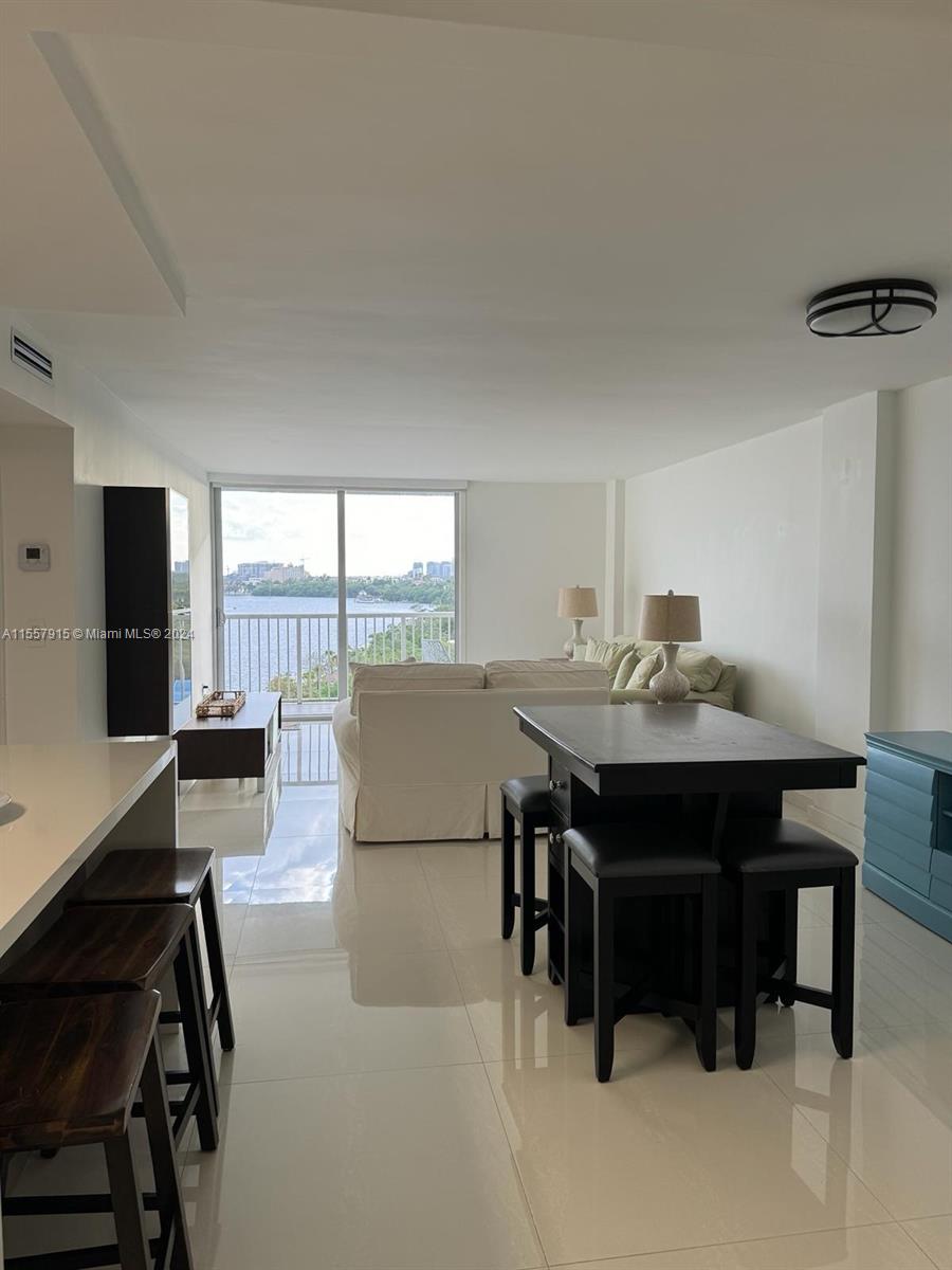 BRICKELL BISCAYNE CONDO - Residential Lease