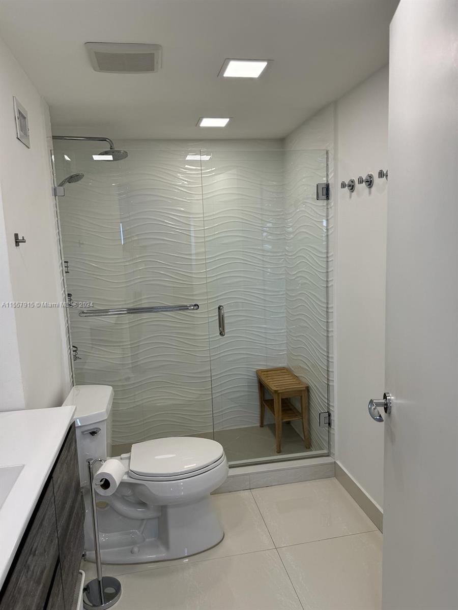 BRICKELL BISCAYNE CONDO - Residential Lease