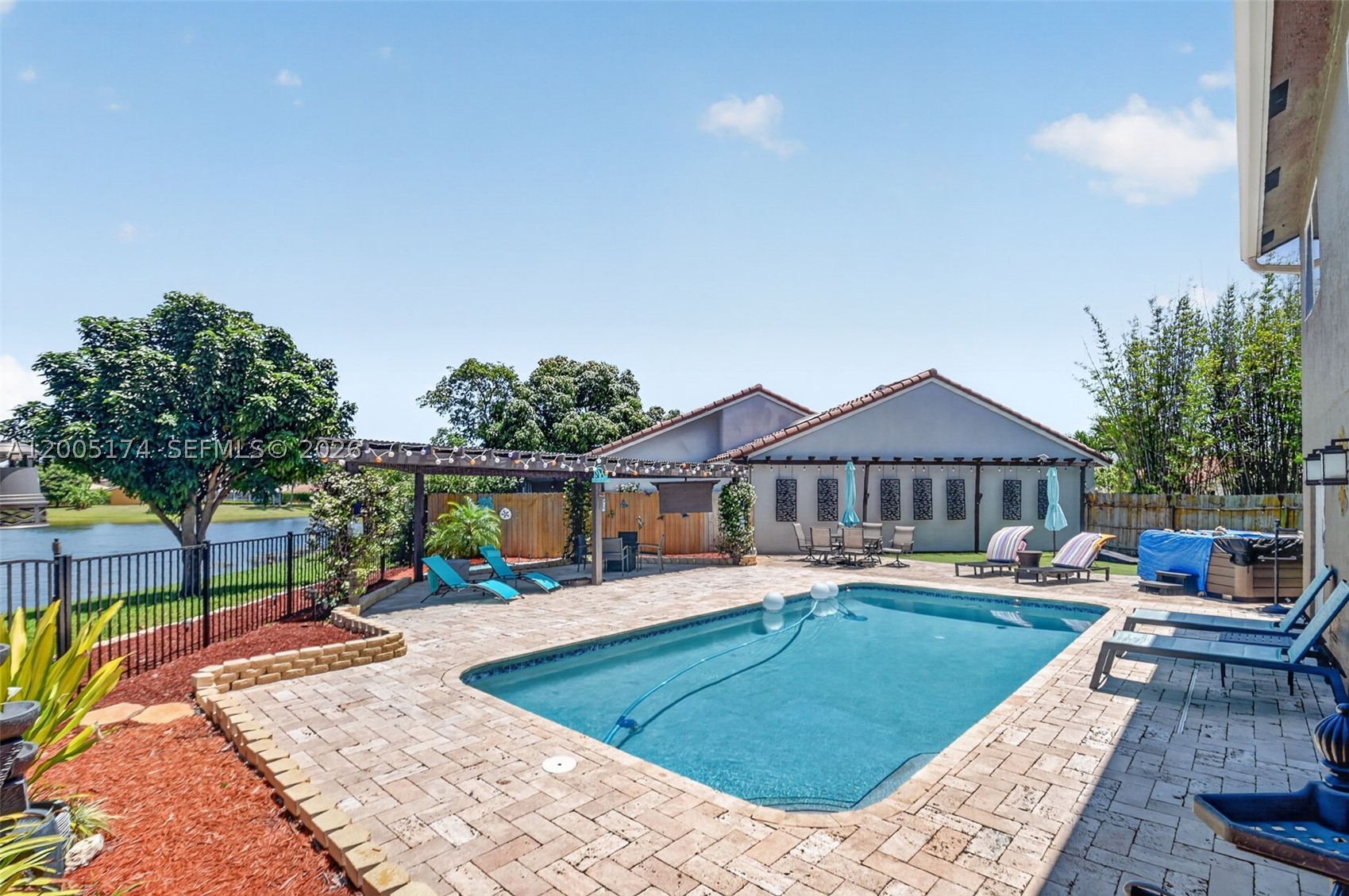 Briarridge 2 - Residential