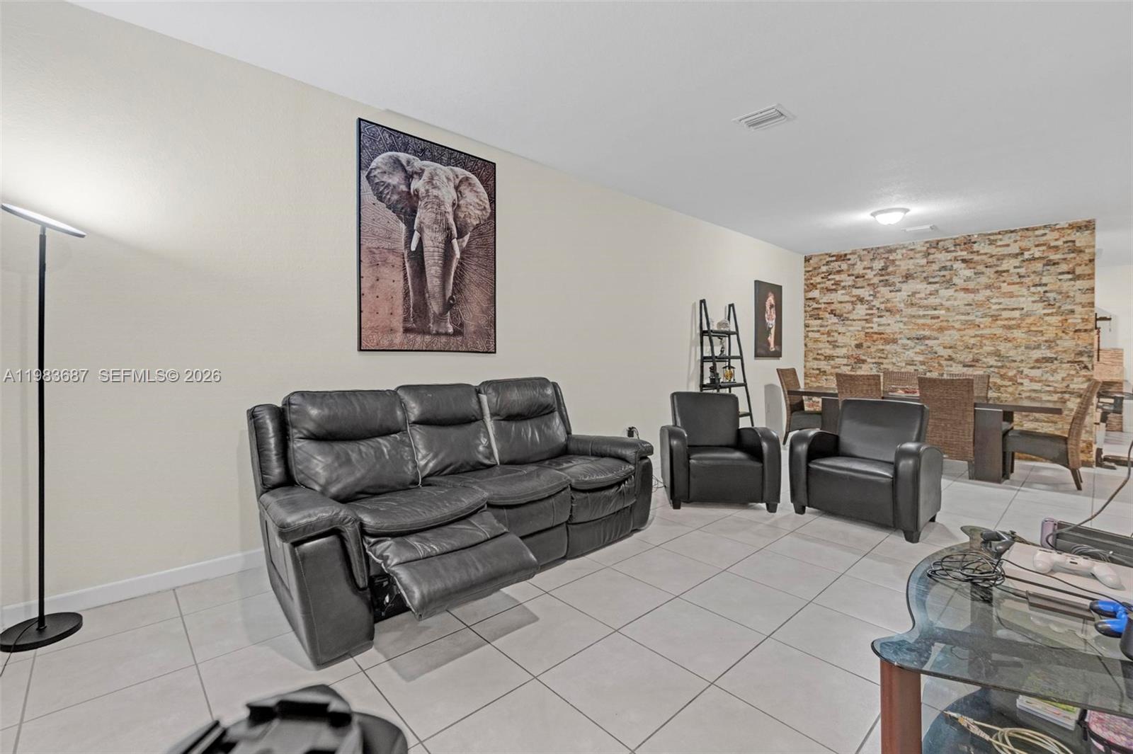 COCO PALM ESTATES - Residential