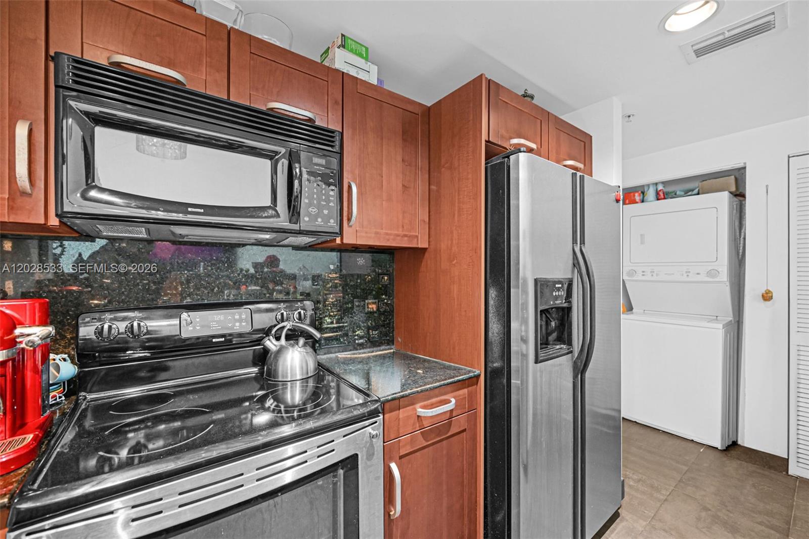 VILAZUL SEASIDE LOFTS CON - Residential Lease