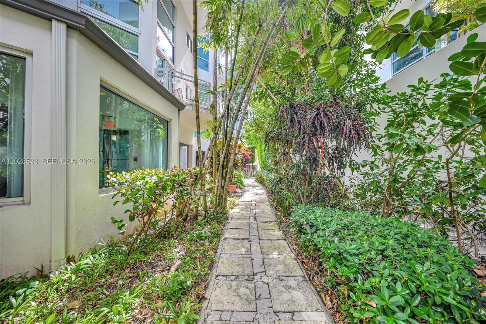 VILAZUL SEASIDE LOFTS CON - Residential Lease