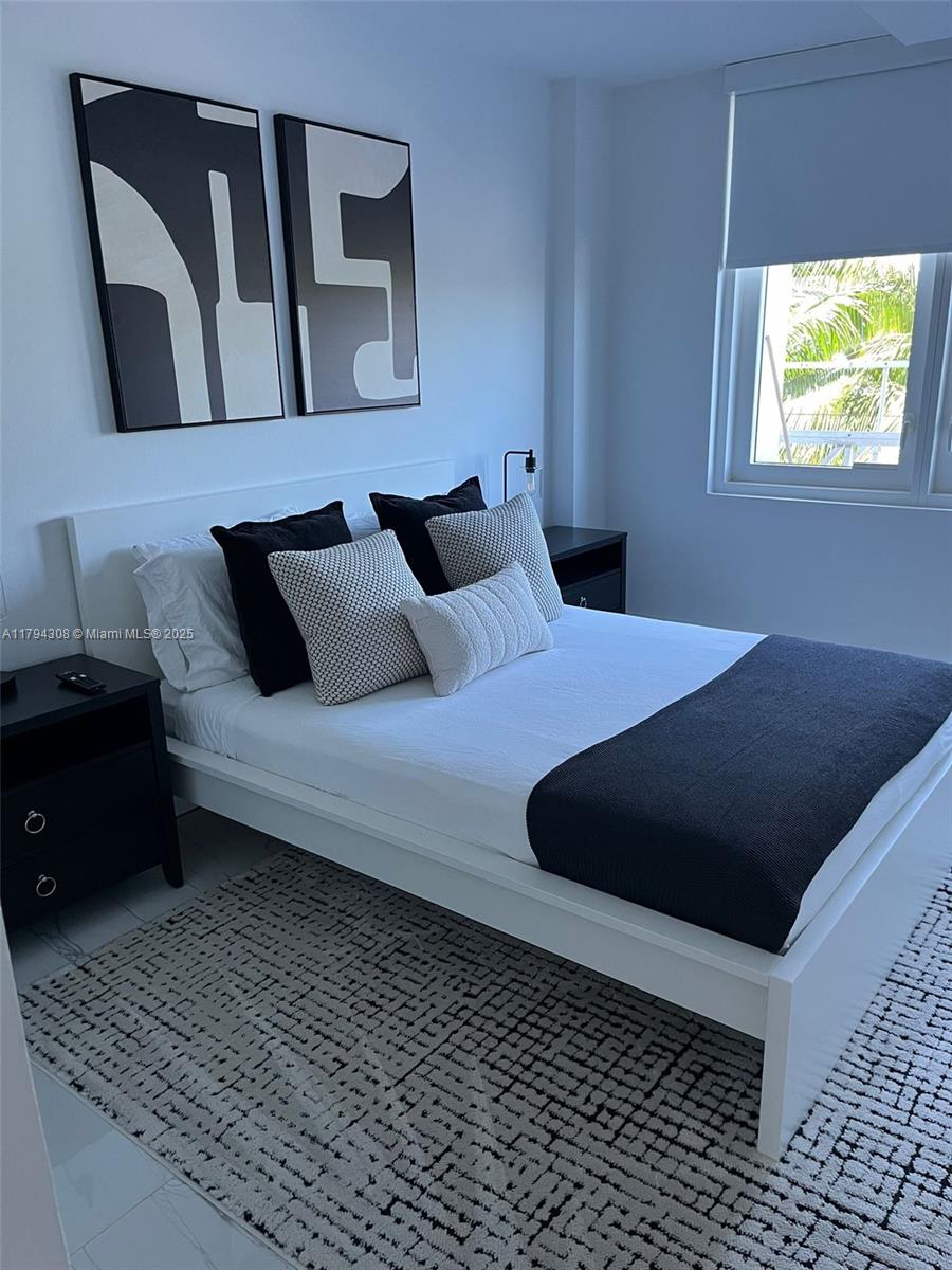 RONEY PALACE CONDO - Residential