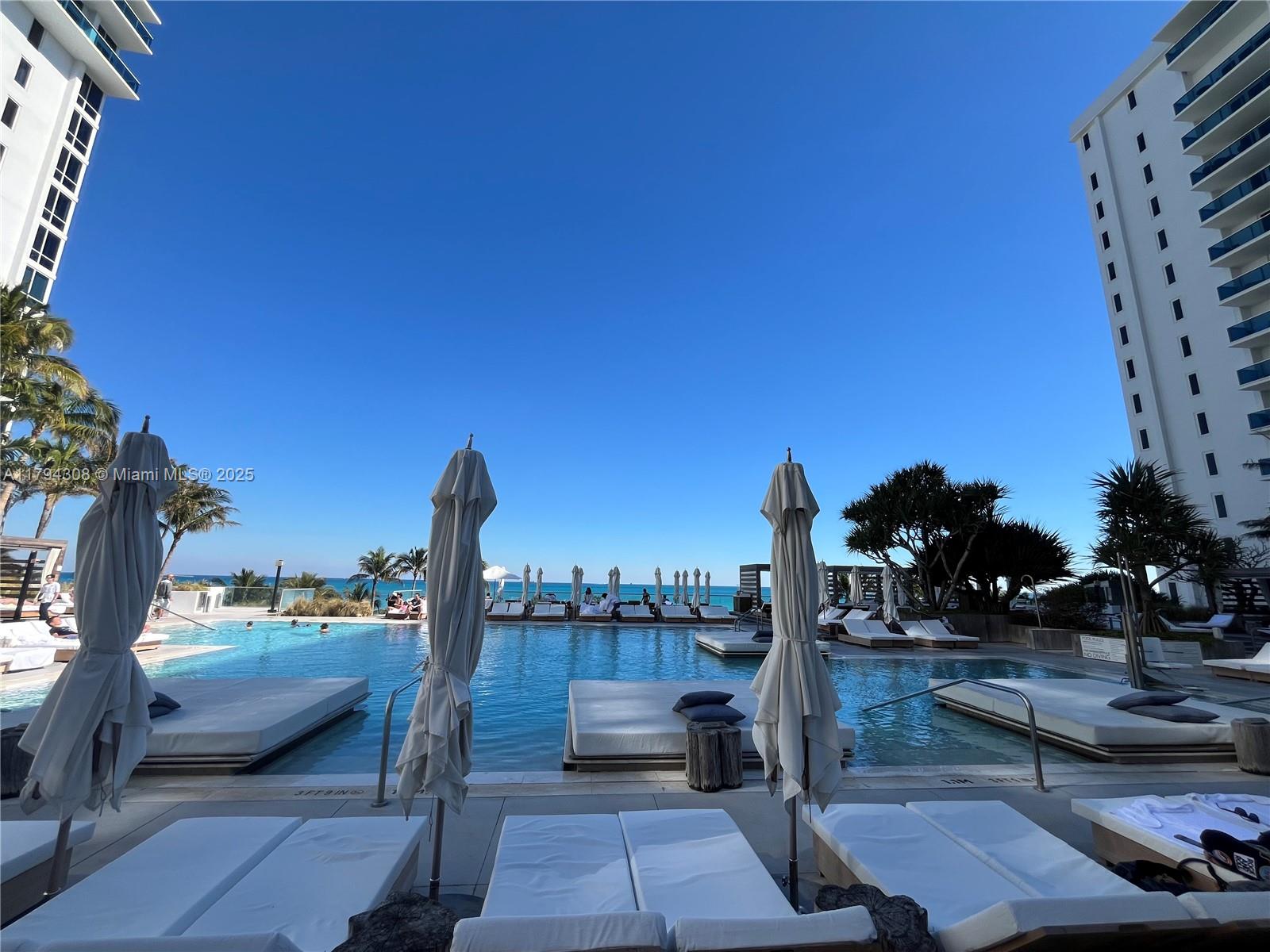 RONEY PALACE CONDO - Residential