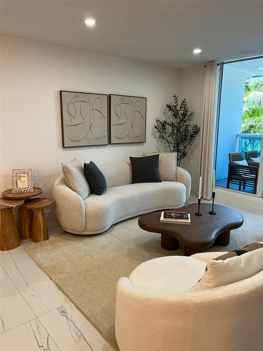 RONEY PALACE CONDO - Residential