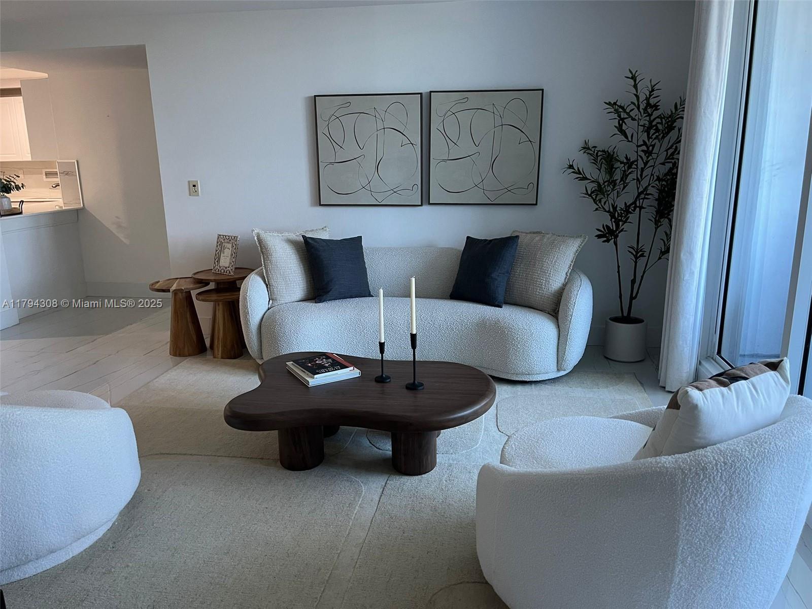 RONEY PALACE CONDO - Residential