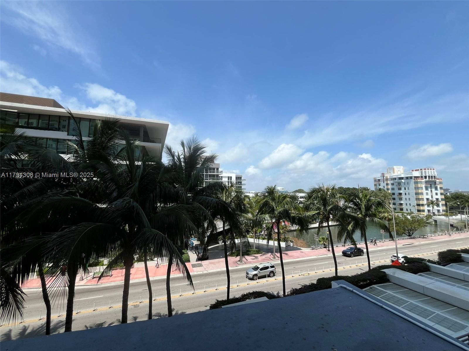 RONEY PALACE CONDO - Residential