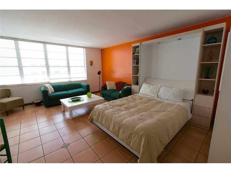 THE DECOPLAGE CONDO - Residential Lease